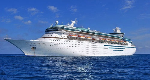 who is carly foulkes dating