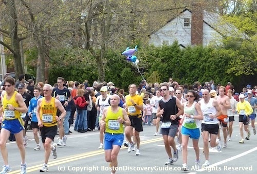 2011 boston marathon photos. 2011 boston marathon course.