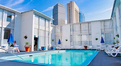 Boston Midtown Hotel outdoor swimming pool