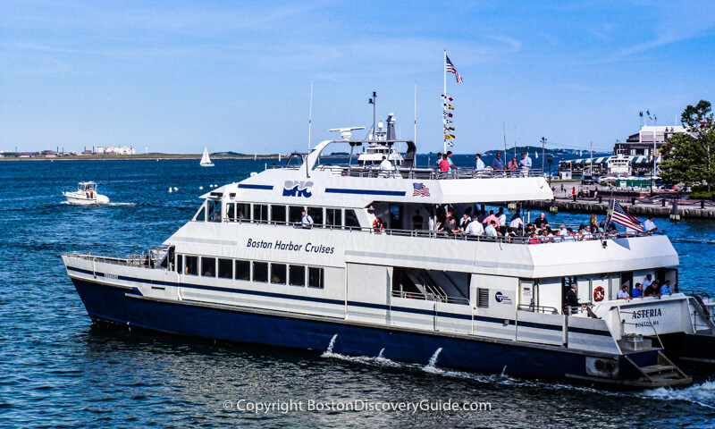 Sightseeing cruise around Boston Harbor