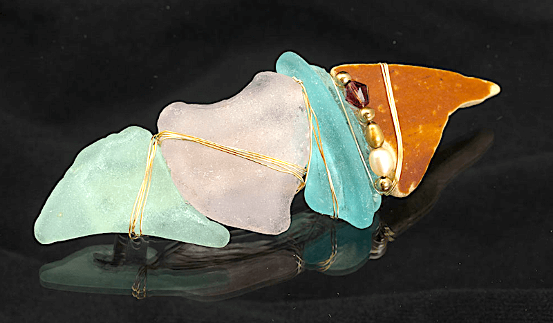 Seaglass hair ornament by Jacqueline Ganim-DeFalco at Cape Ann Artisans Open Studios Seaglass hair ornament by Jacqueline Ganim-DeFalco at Cape Ann Artisans Open Studios