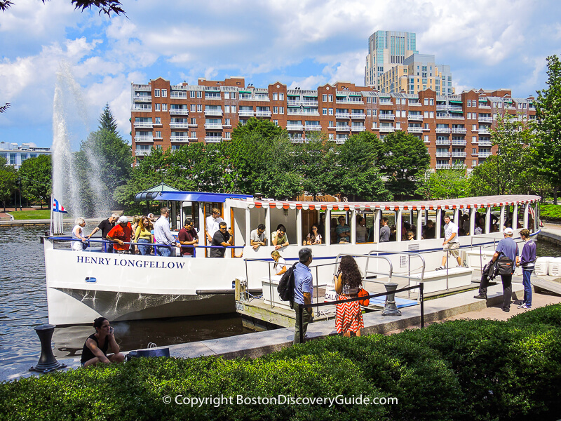 charles river cruise tour