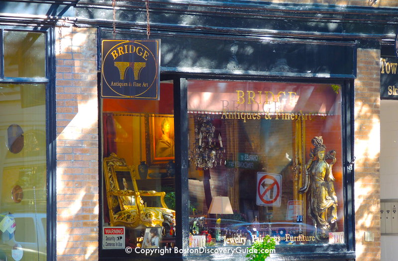 One of Beacon Hill's many antique and fine art stores