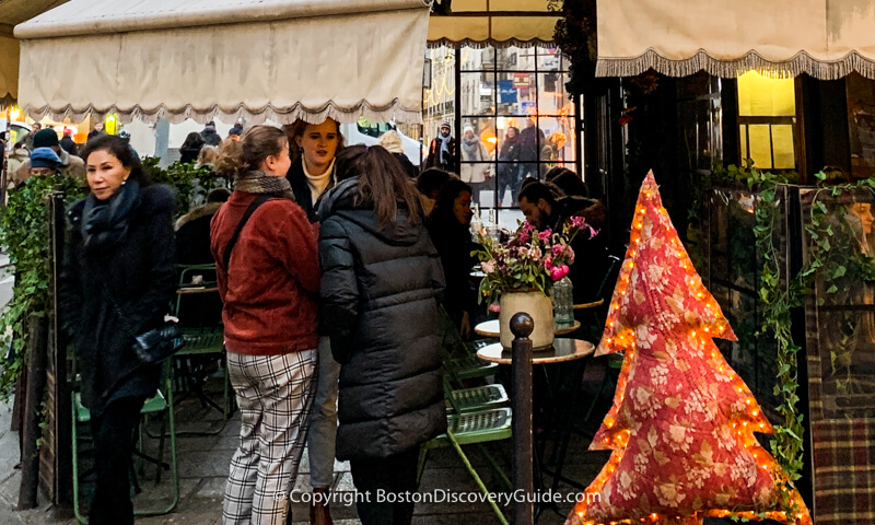  Mercado Navideño de Sowa Boston