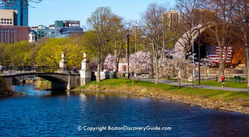 Boston Esplanade - Concerts, Fireworks, Biking, Sailing - Boston