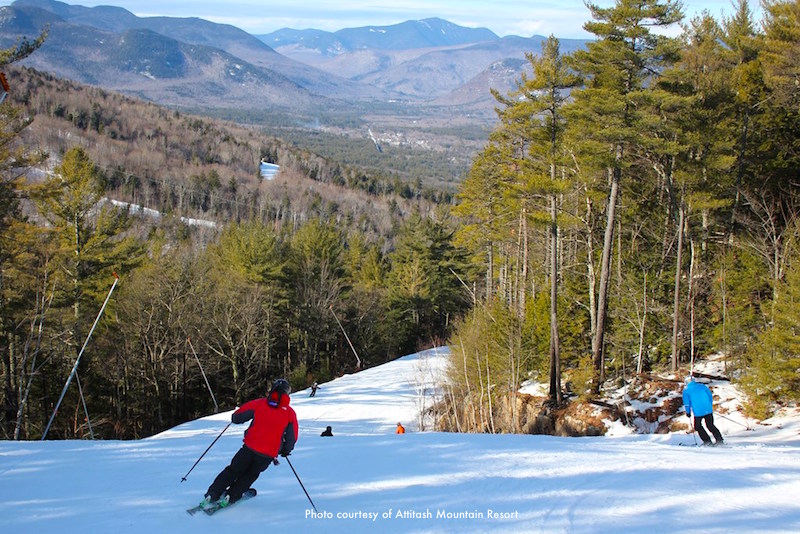 Skiing on Attitash Mountain with spectacular scenery Skiing on Attitash Mountain with spectacular scenery
