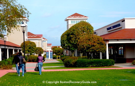 Green space at Wrentham Village Outlets Green space at Wrentham Village Outlets