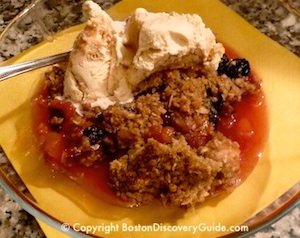 Easy to make fruit crisp - perfect for using Haymarkt produce Easy to make fruit crisp - perfect for using Haymarkt produce