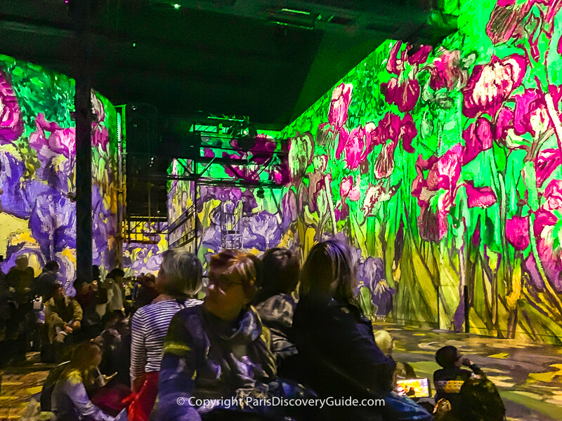 Imagine Van Gogh at Atelier des Lumieres in Paris (photo courtesy of our sister website, Paris Discovery Guide) Imagine Van Gogh at Atelier des Lumieres in Paris (photo courtesy of our sister website, Paris Discovery Guide)