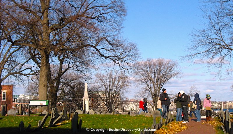 Boston weather in November - Copps Burying Ground in the North End