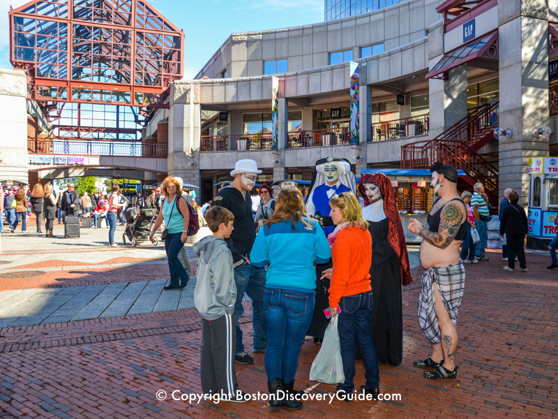 Street Performer at Faneuil Marketplace