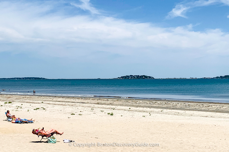 Running on Revere Beach, accessible from Boston by subway Running on Revere Beach, accessible from Boston by subway