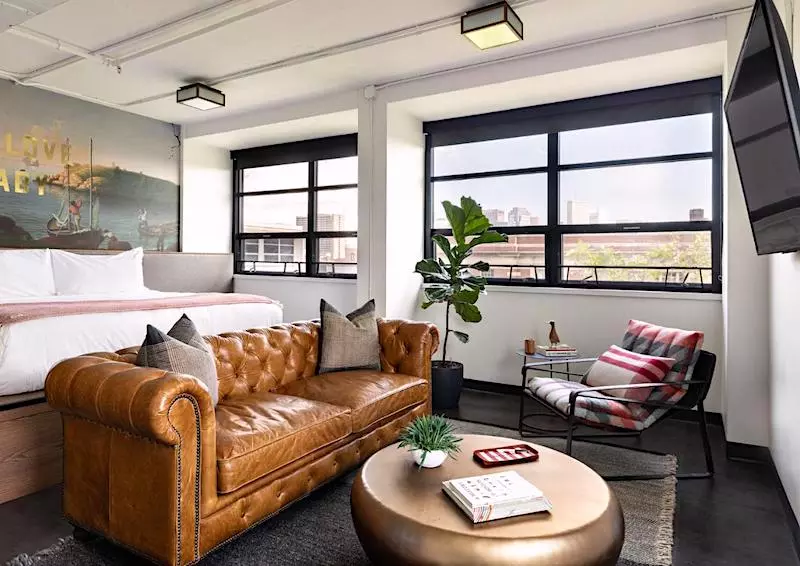 Room with queen bed at Revolution Hotel Room with queen bed at Revolution Hotel