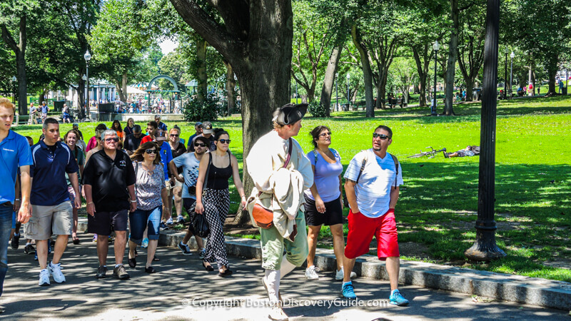 Sightseeing tour on Boston Common