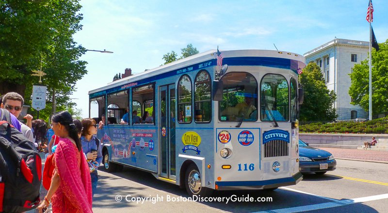City View Trolley in front of Massachusetts State House City View Trolley in front of Massachusetts State House