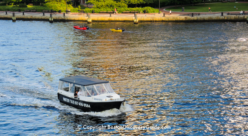 Water taxi getting heading toward the dock