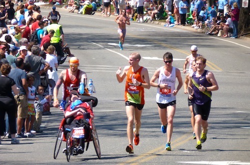 Team Hoyt gets a thumbs up - Mile 21 Team Hoyt gets a thumbs up - Mile 21