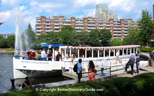 Charles River Cruises Riverboats Gondolas Cruise Boats Charles River Cruise Boat Getting Ready To Sail